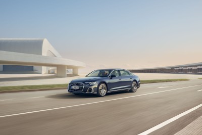 Audi A8 Frontansicht & Seitenansicht